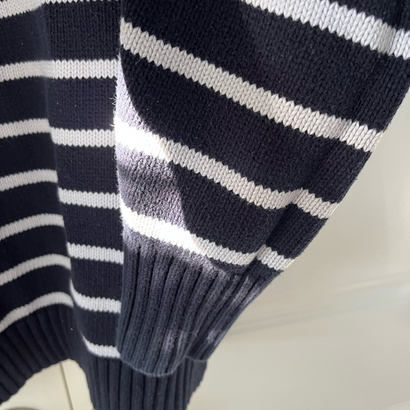 Brandy Melville Stripped Sweater - Picture 3 of 4